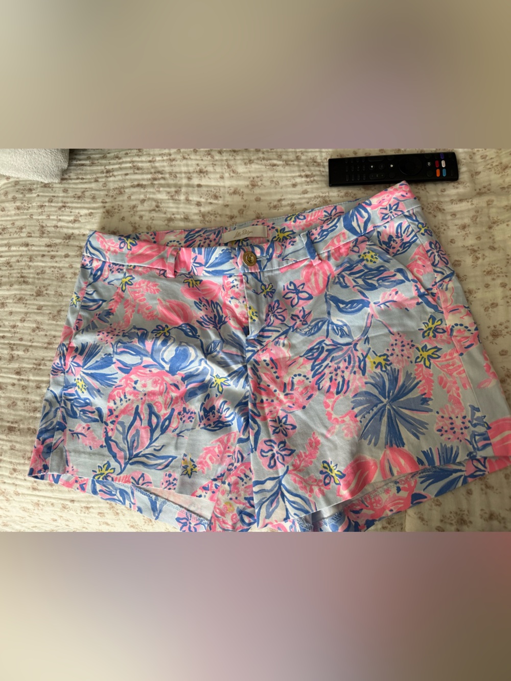 NWT- Lilly Pulitzer women’s
Floral Print Women's Cotton Shorts in Pink and blue